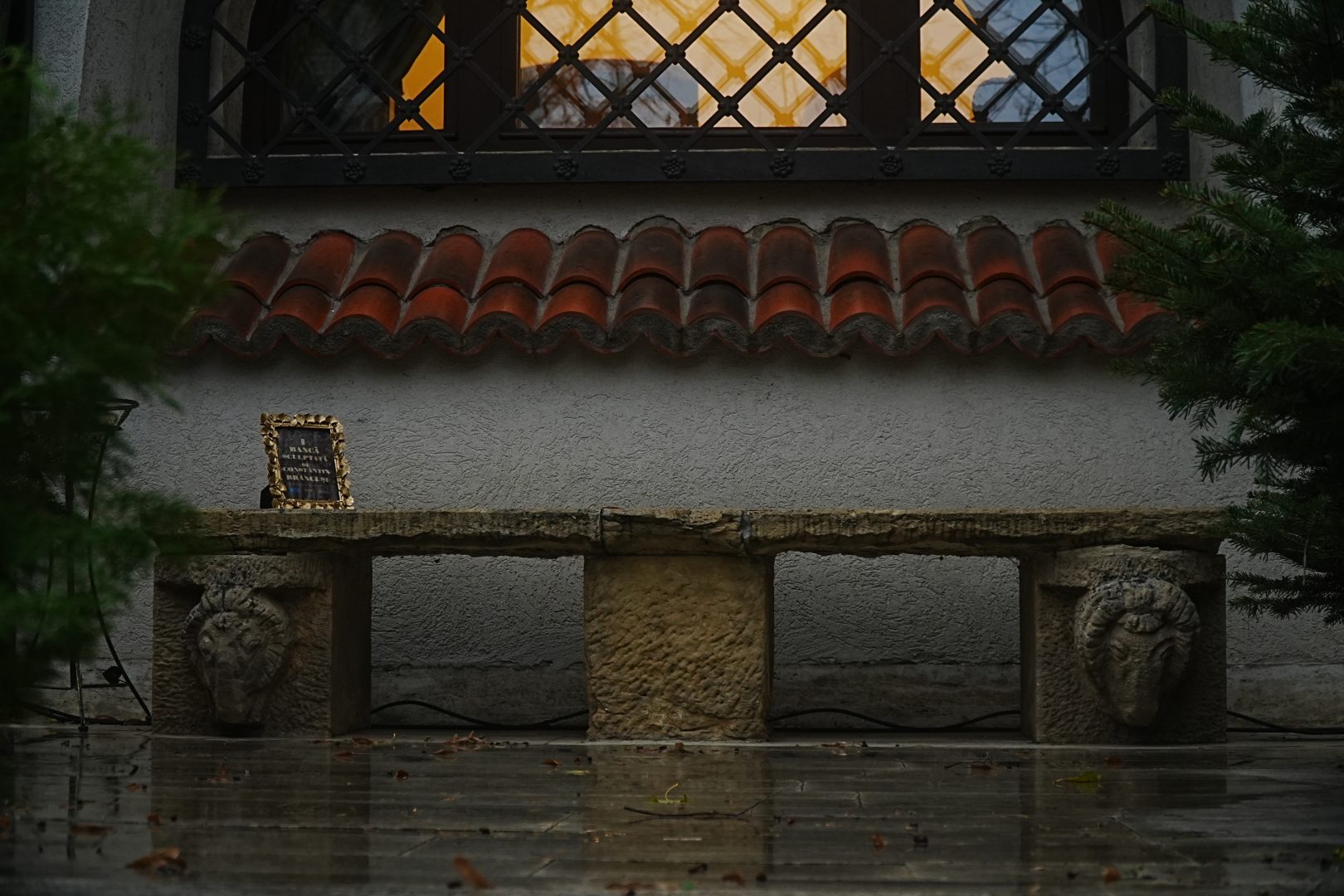 Casa Gheorghe Tătărescu din București: o lecție de memorie arhitecturală și politică în transformarea EkoGroup Vila